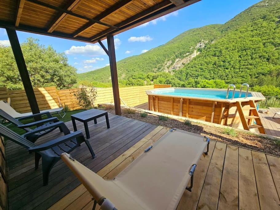 La Castellane, Vue Imprenable Sur Le Luberon Villa Saignon Dış mekan fotoğraf